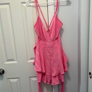 Pink Lily romper. Size large. Never worn.